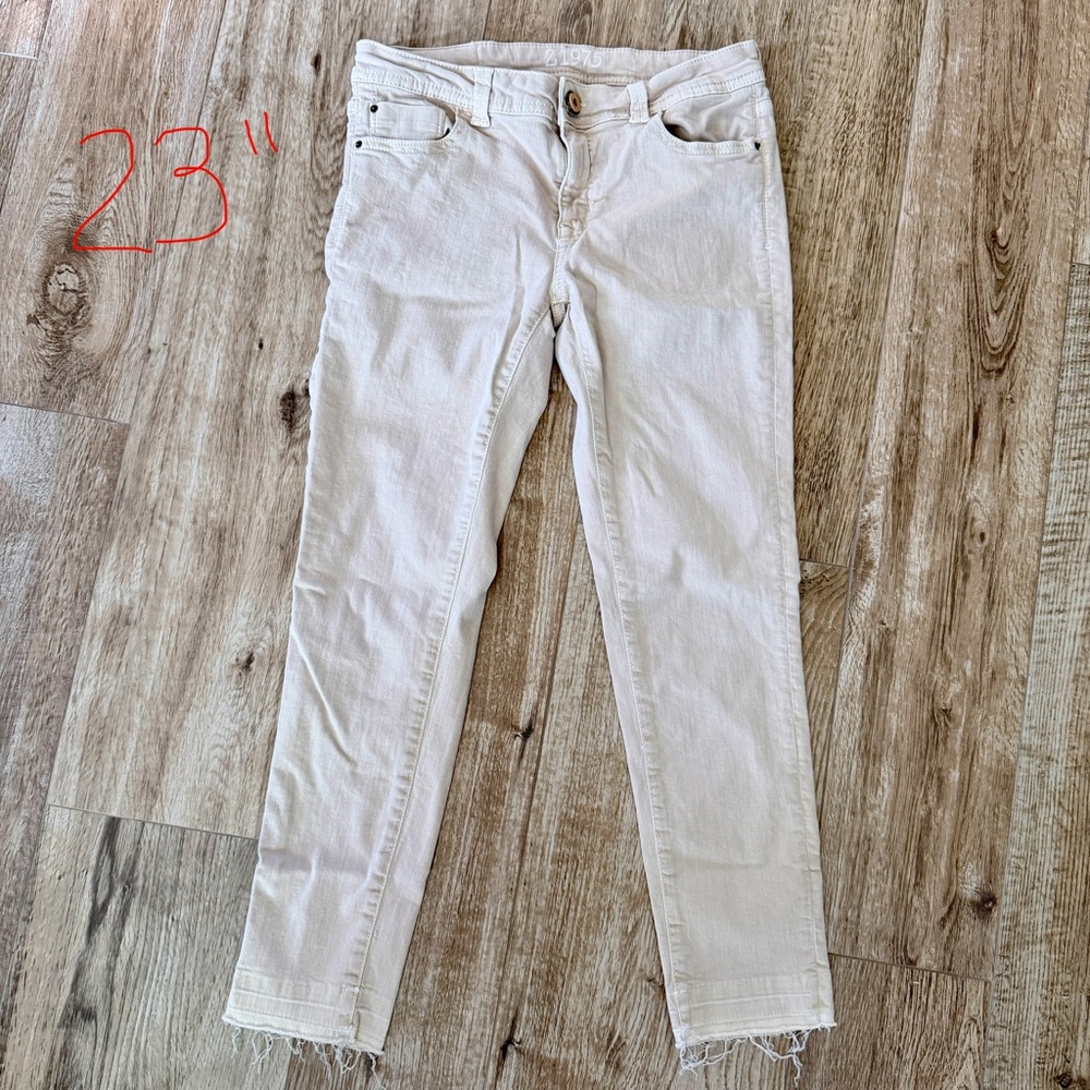 Zara Women's Light Khaki Ankle Jeans